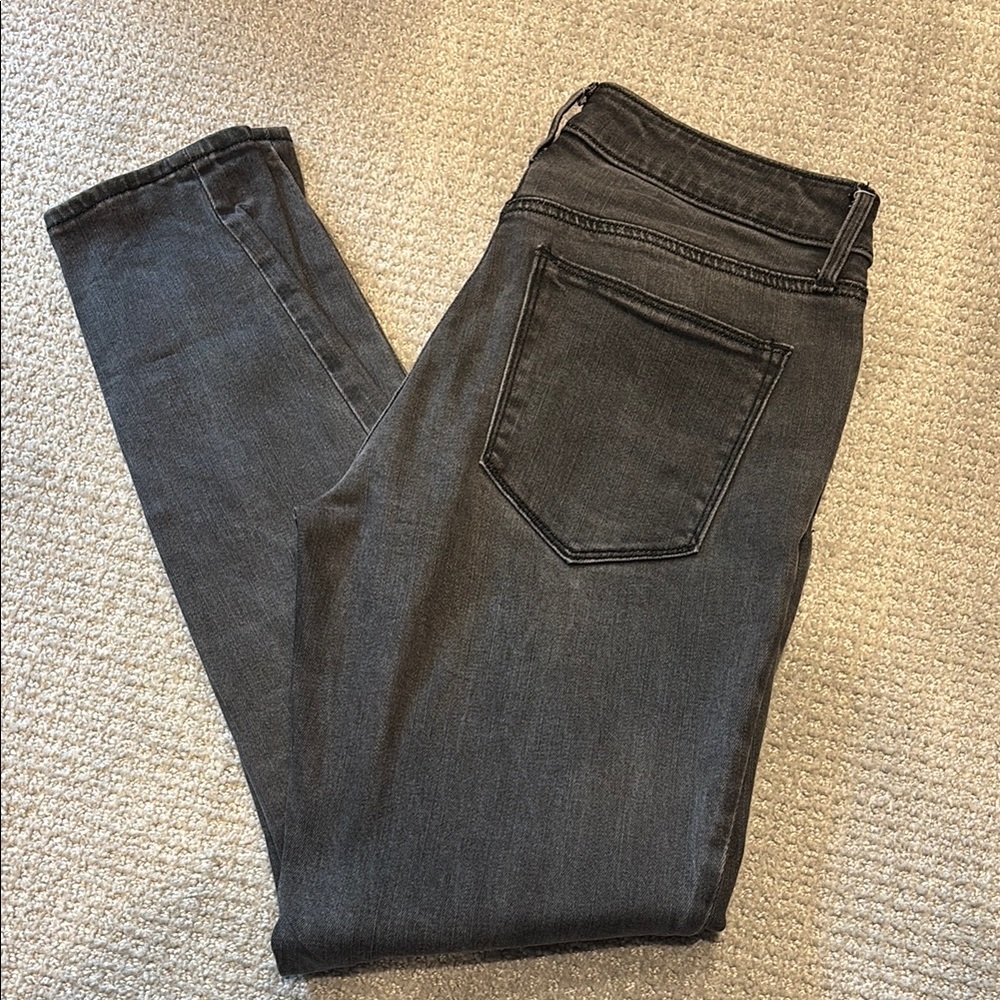 NWOT GAP Dark Gray 28R Women's Skinny Jeans